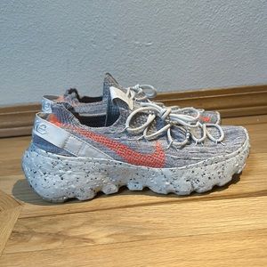 Nike Space Hippie 04